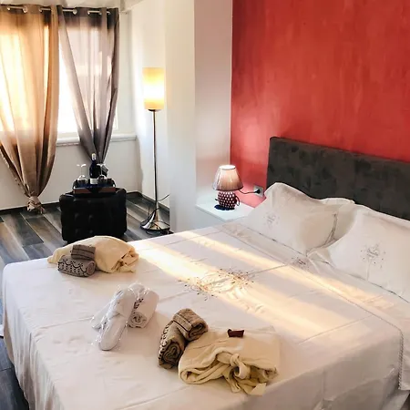 Апартаменты In With Sea View - 24 M² And Terrace