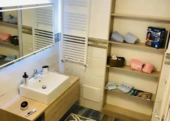 Apartment In With Sea View - 24 M² And Terrace *